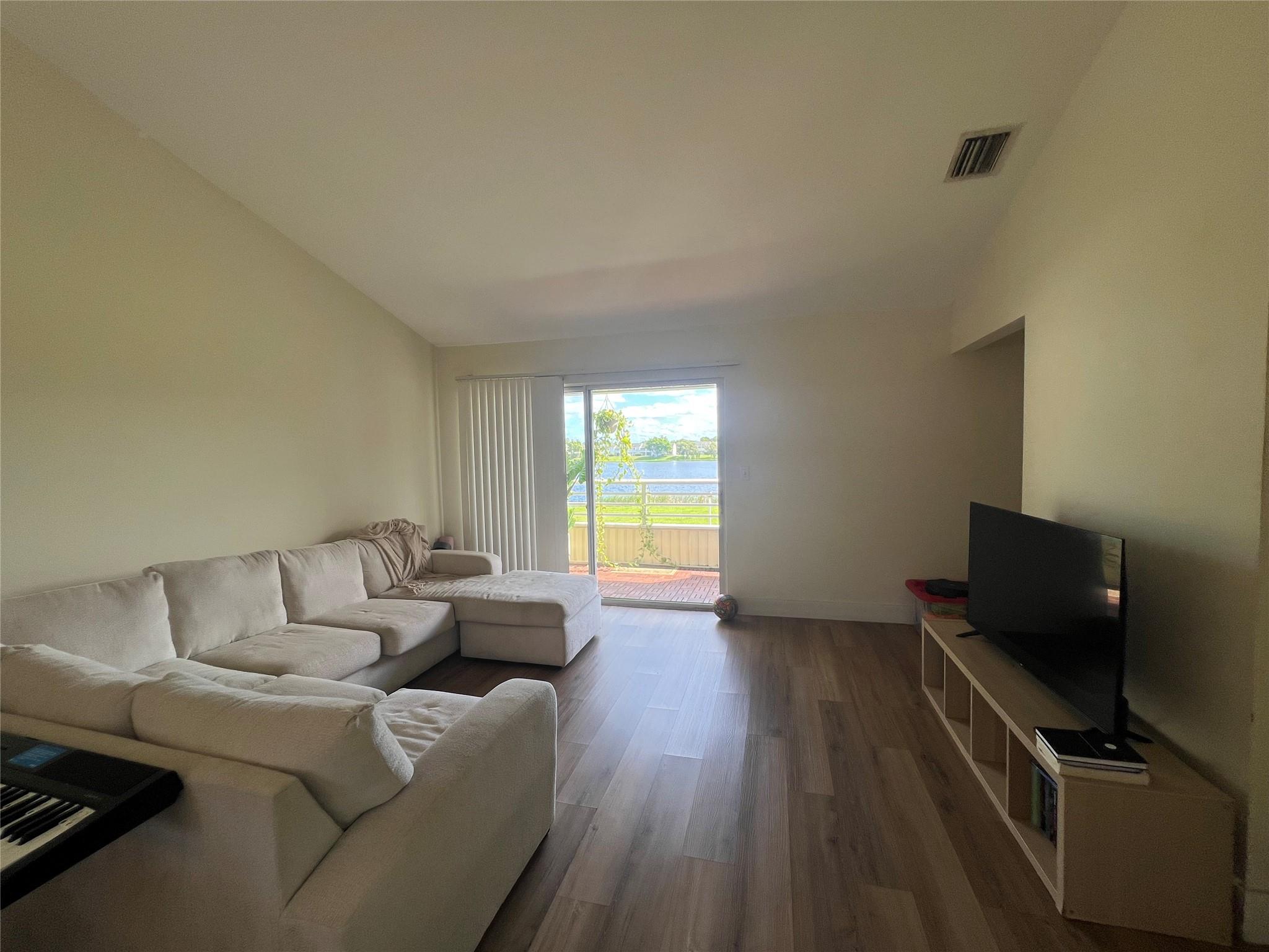 Summer Lake Condominium - Residential