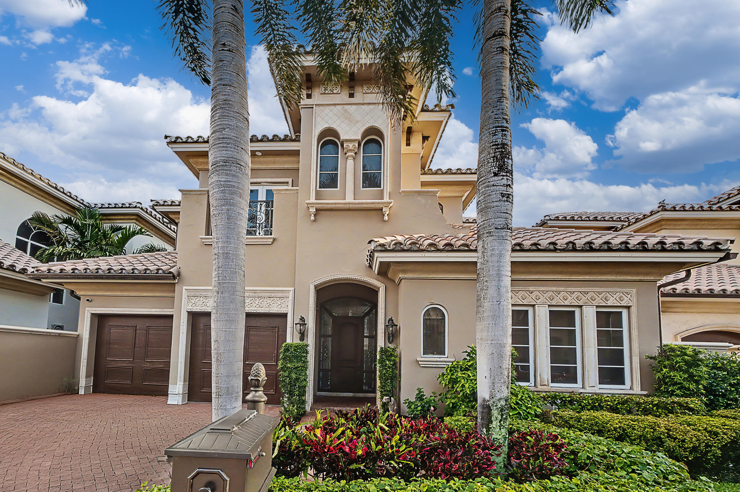 View photos, virtual tours, details... 4040 S Ocean Boulevard