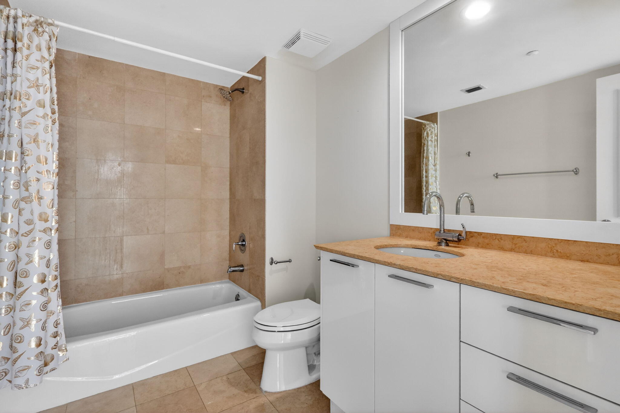 OCEAN THREE CONDO - Residential Lease