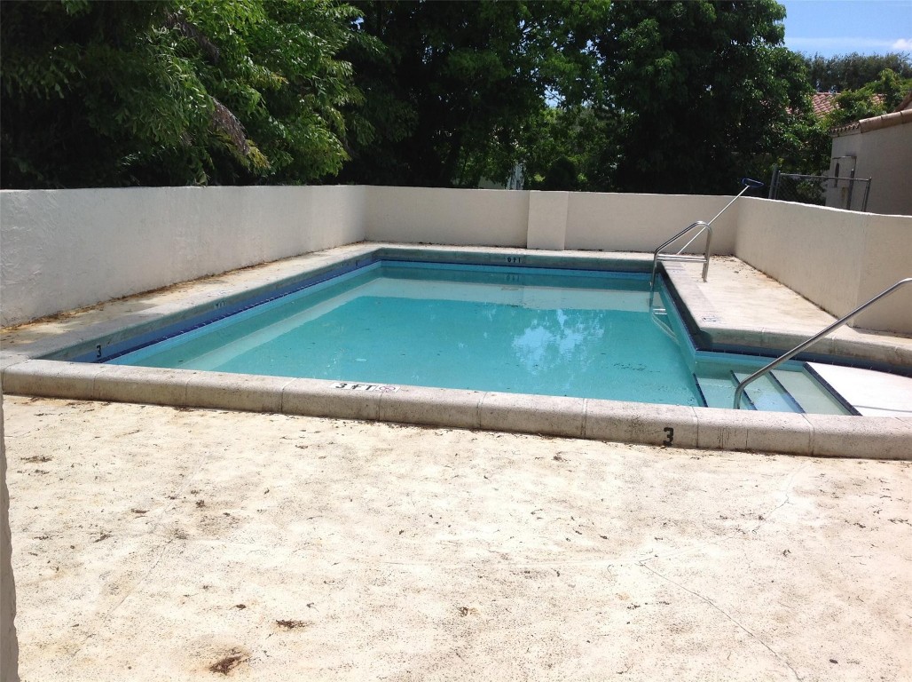 MALIBU VILLAS CONDO - Residential Lease