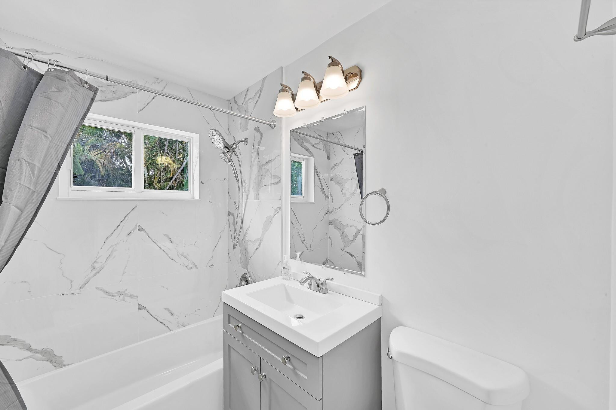 LYONS PARK - Residential Lease