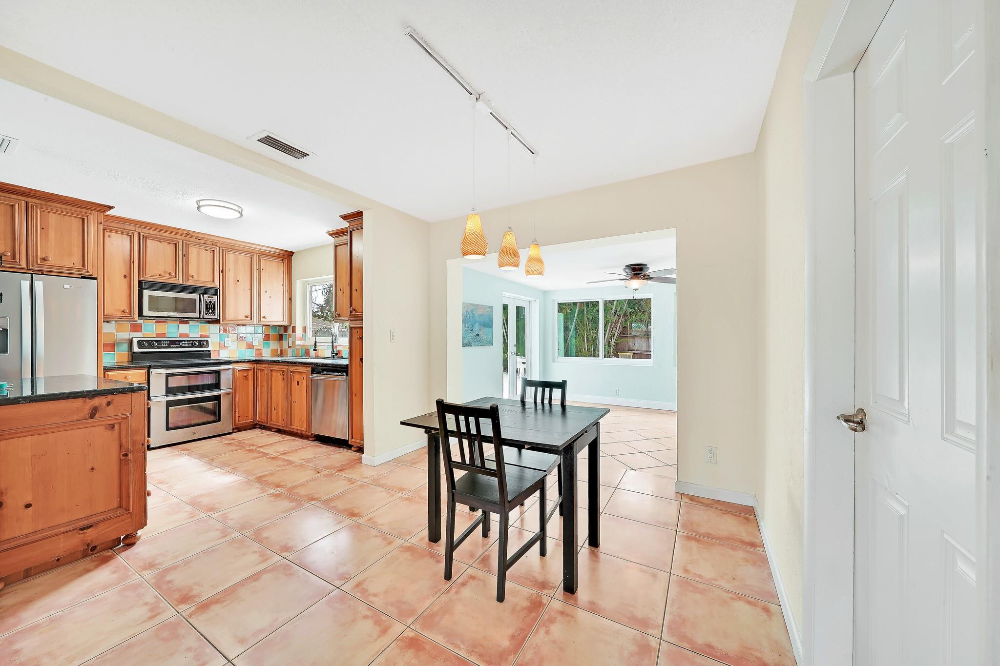 LYONS PARK - Residential Lease