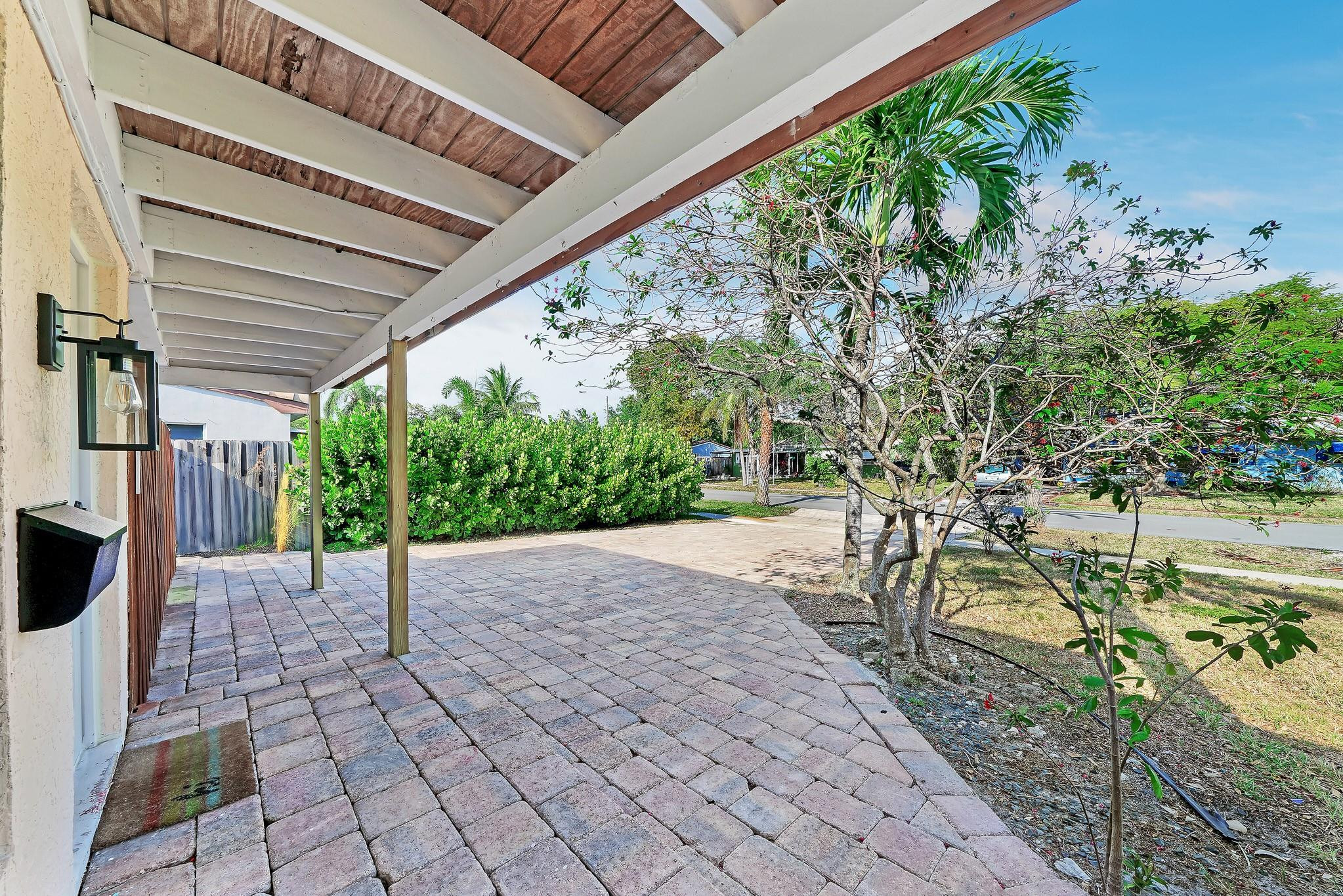 LYONS PARK - Residential Lease