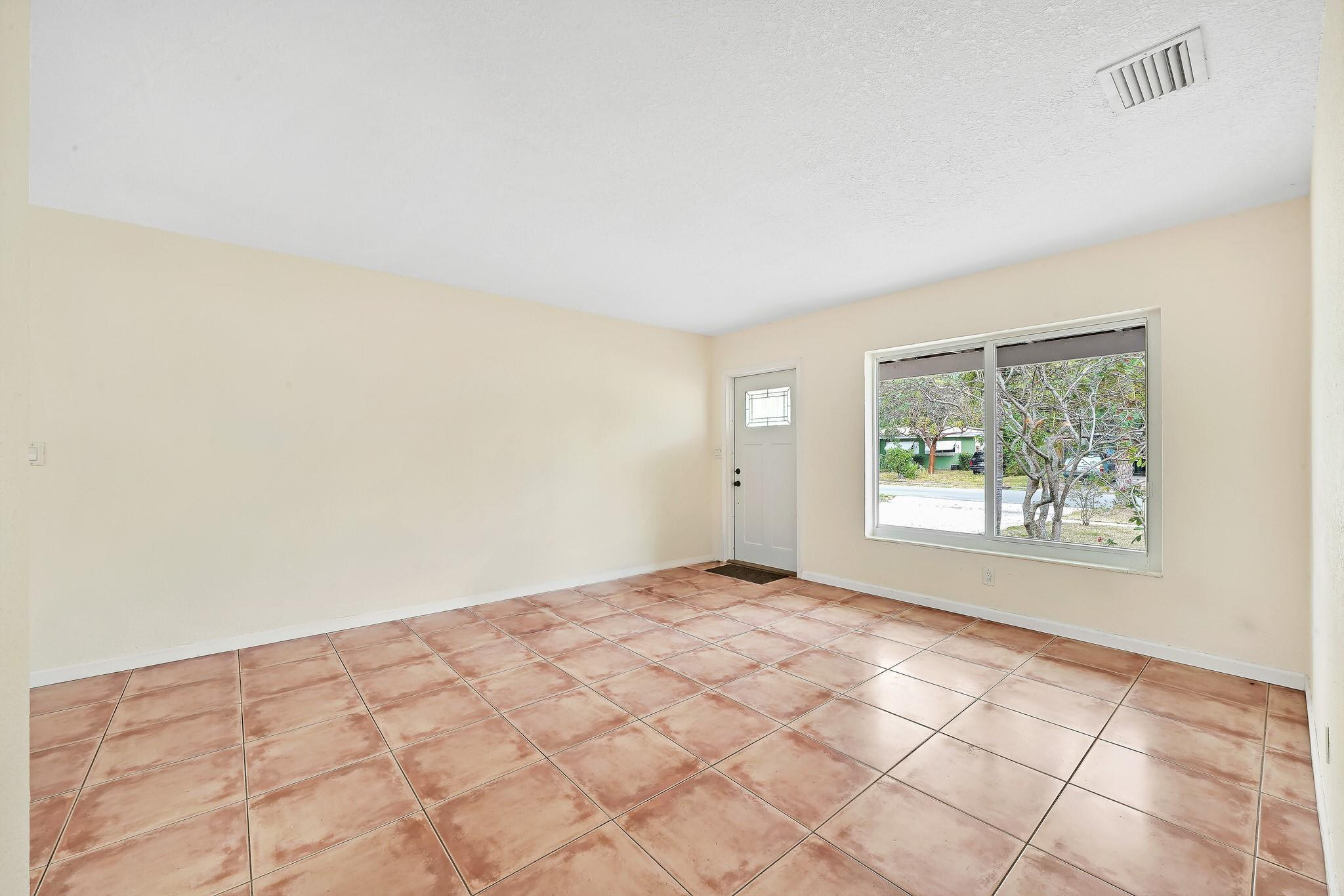 1101 SW 1st Avenue