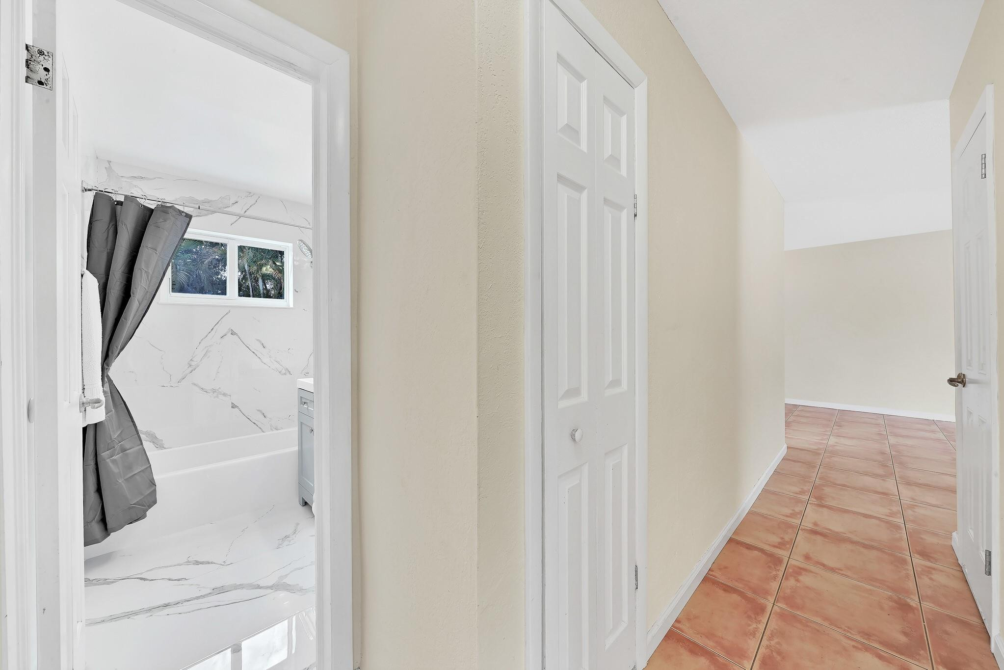 LYONS PARK - Residential Lease