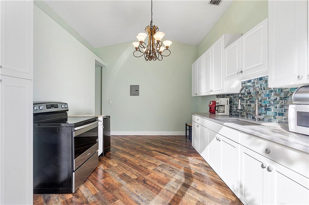 NORTH SPRINGS - Residential