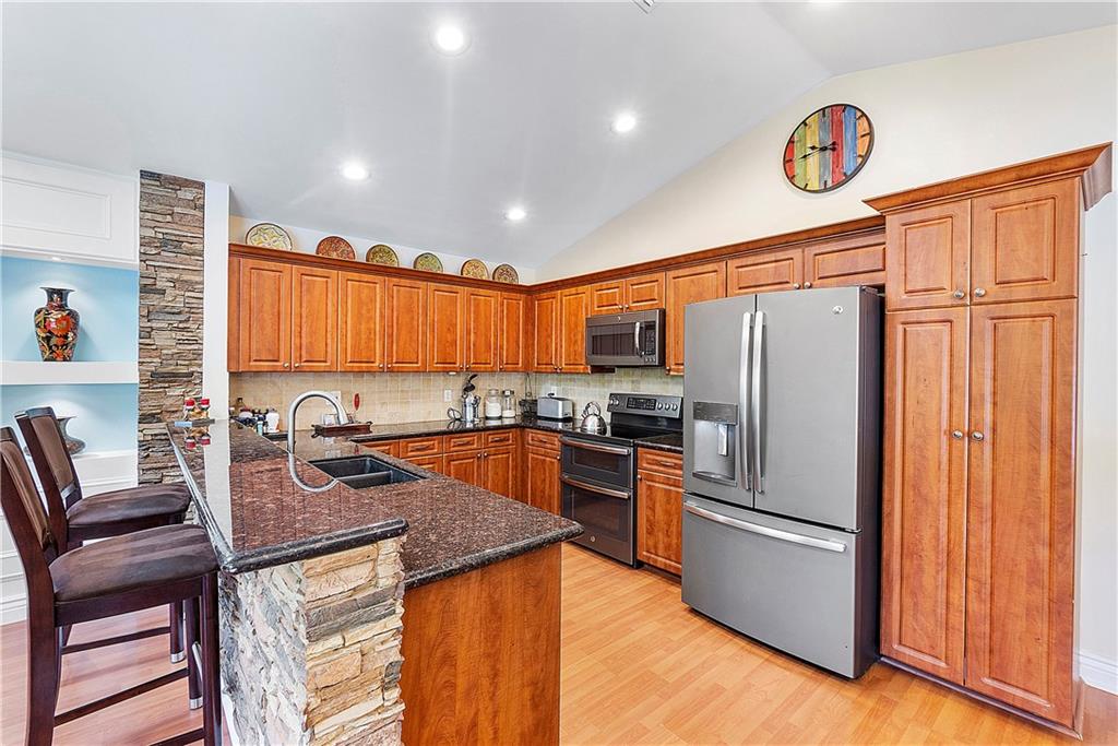 NORTH SPRINGS - Residential