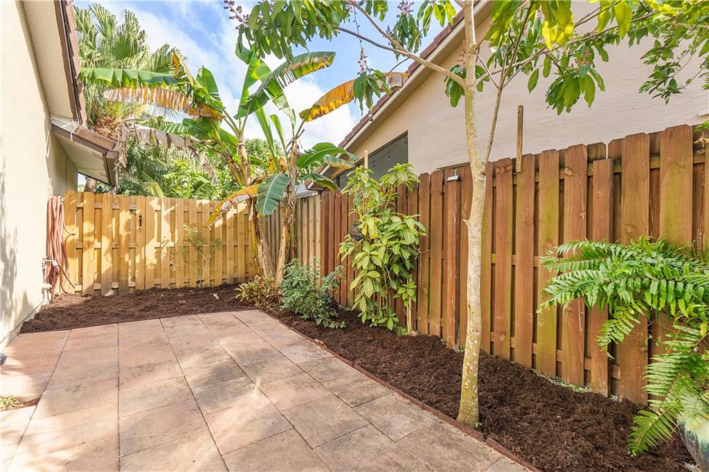 NORTH SPRINGS - Residential