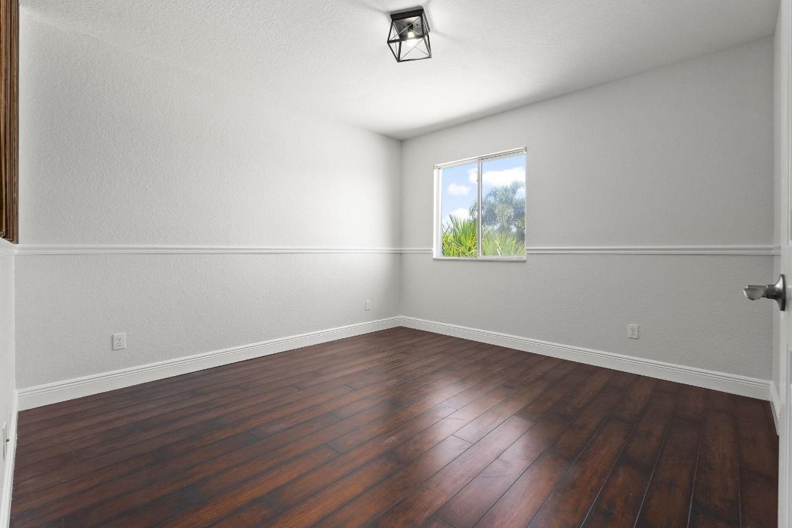 PINEAPPLE PLANTATION (AKA PINES) - Residential