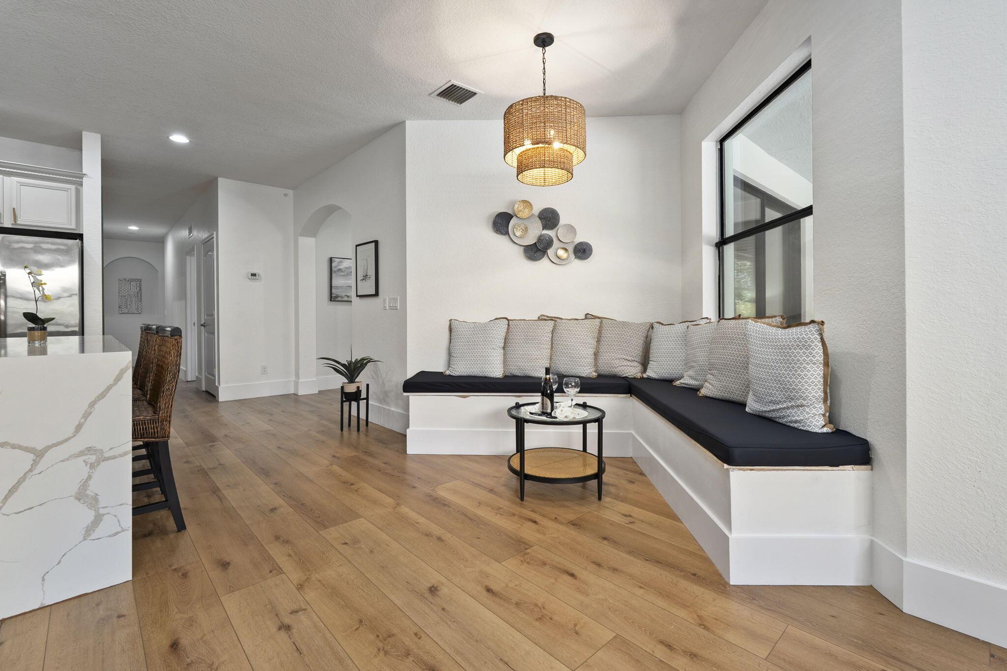 PINEAPPLE PLANTATION (AKA - Residential