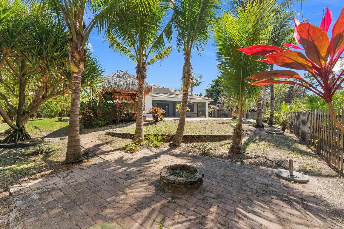 PINEAPPLE PLANTATION (AKA PINES) - Residential