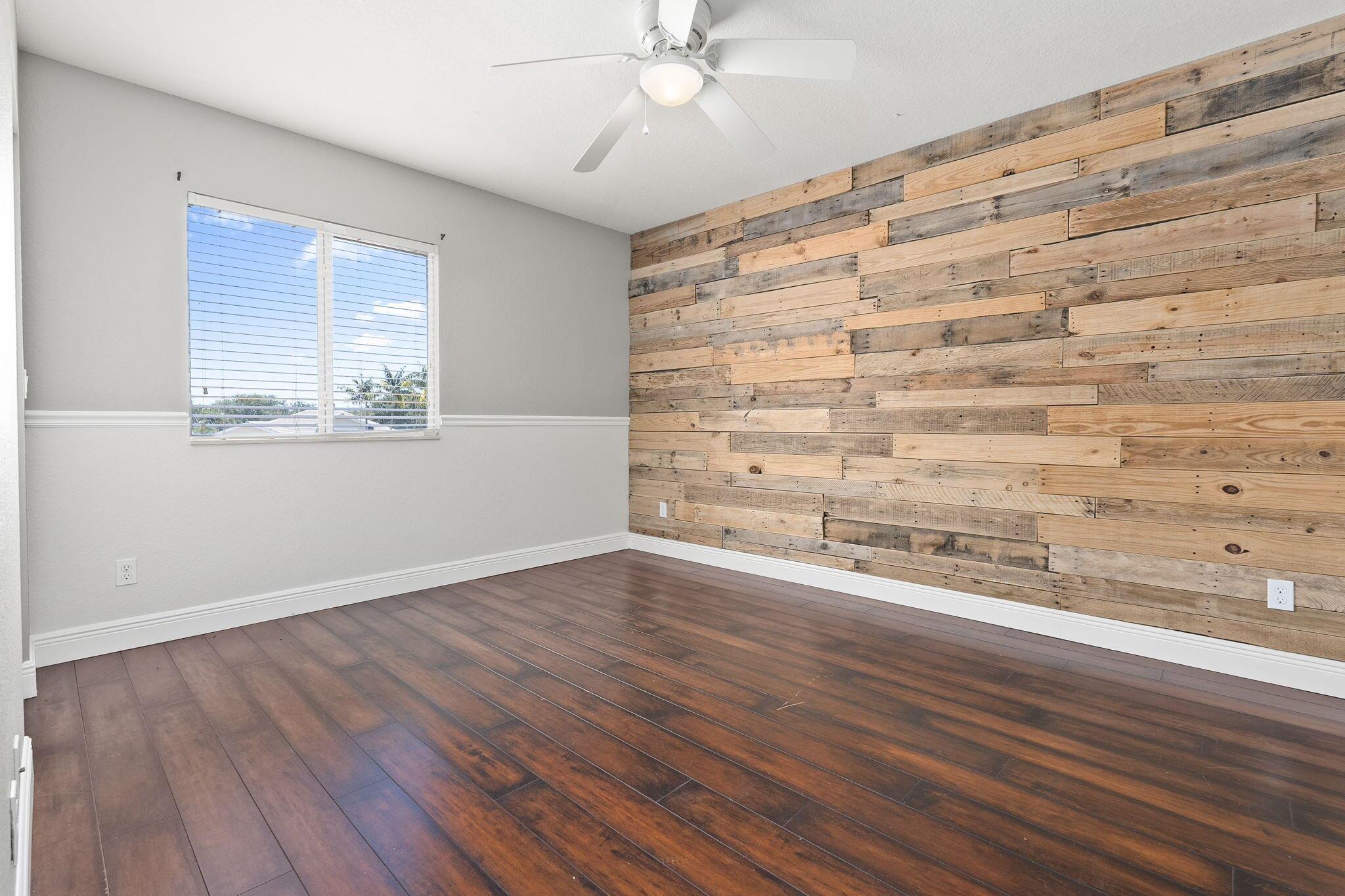 PINEAPPLE PLANTATION (AKA - Residential