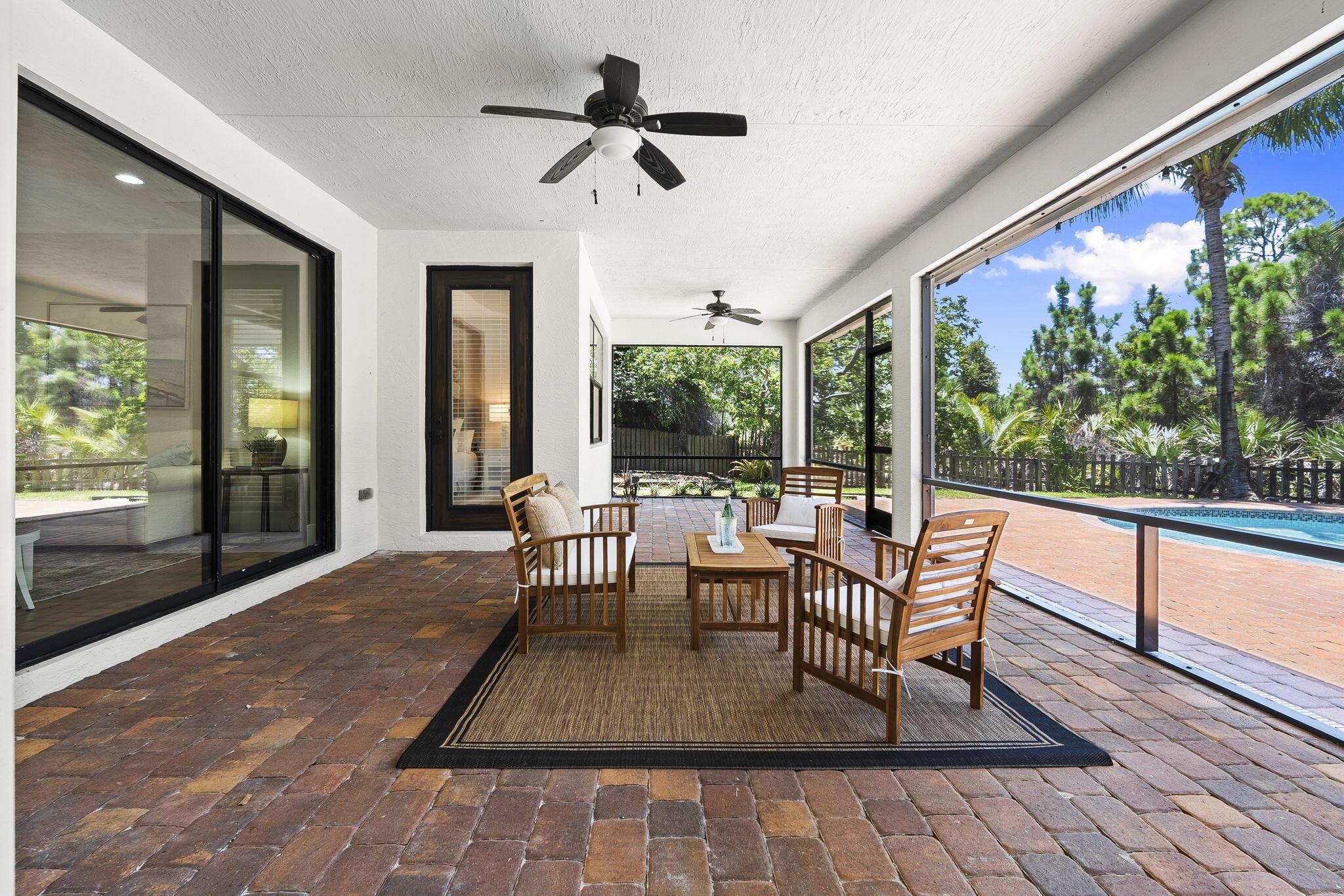 PINEAPPLE PLANTATION (AKA - Residential