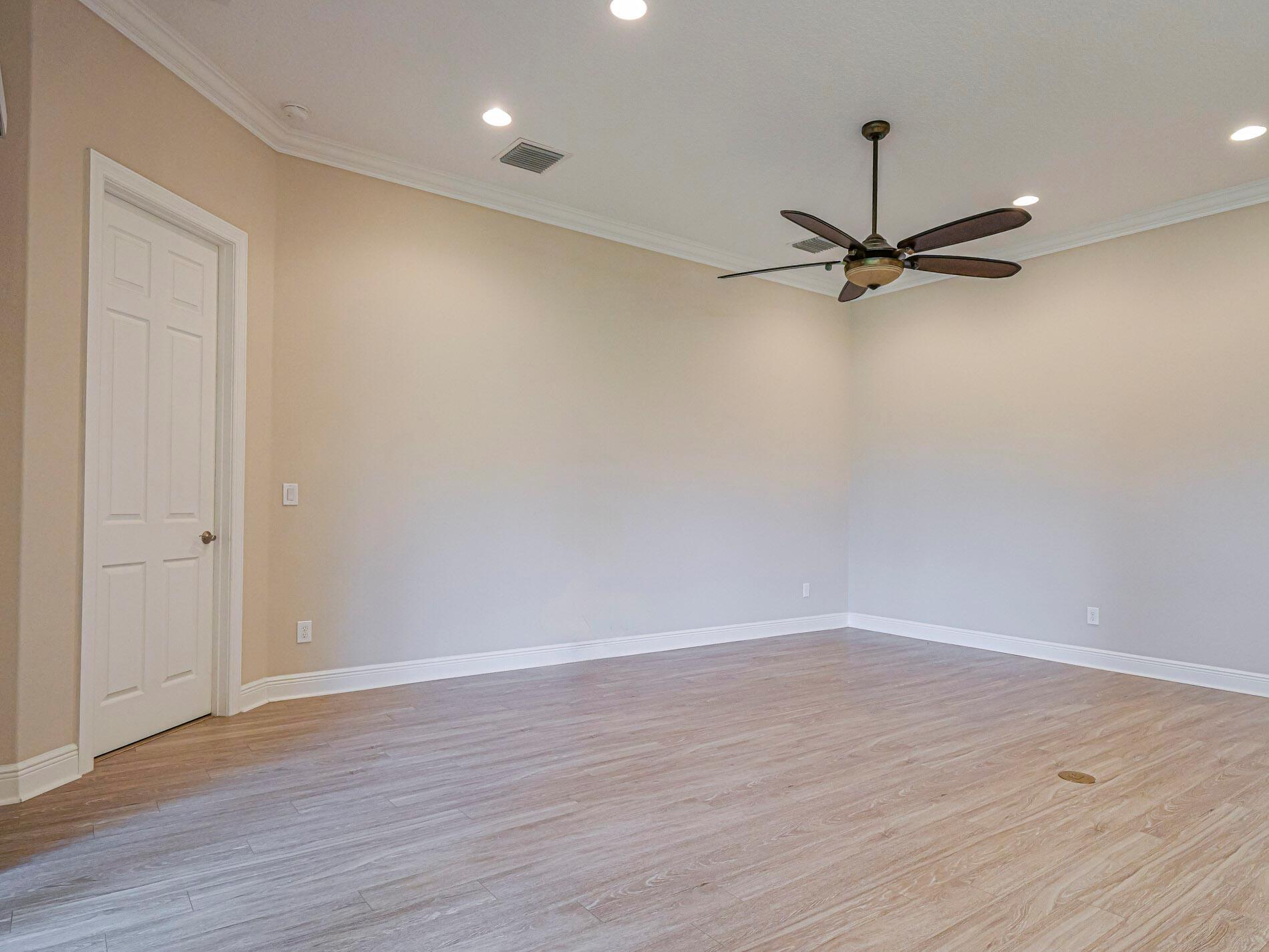 Villas at 3 Oaks - Residential