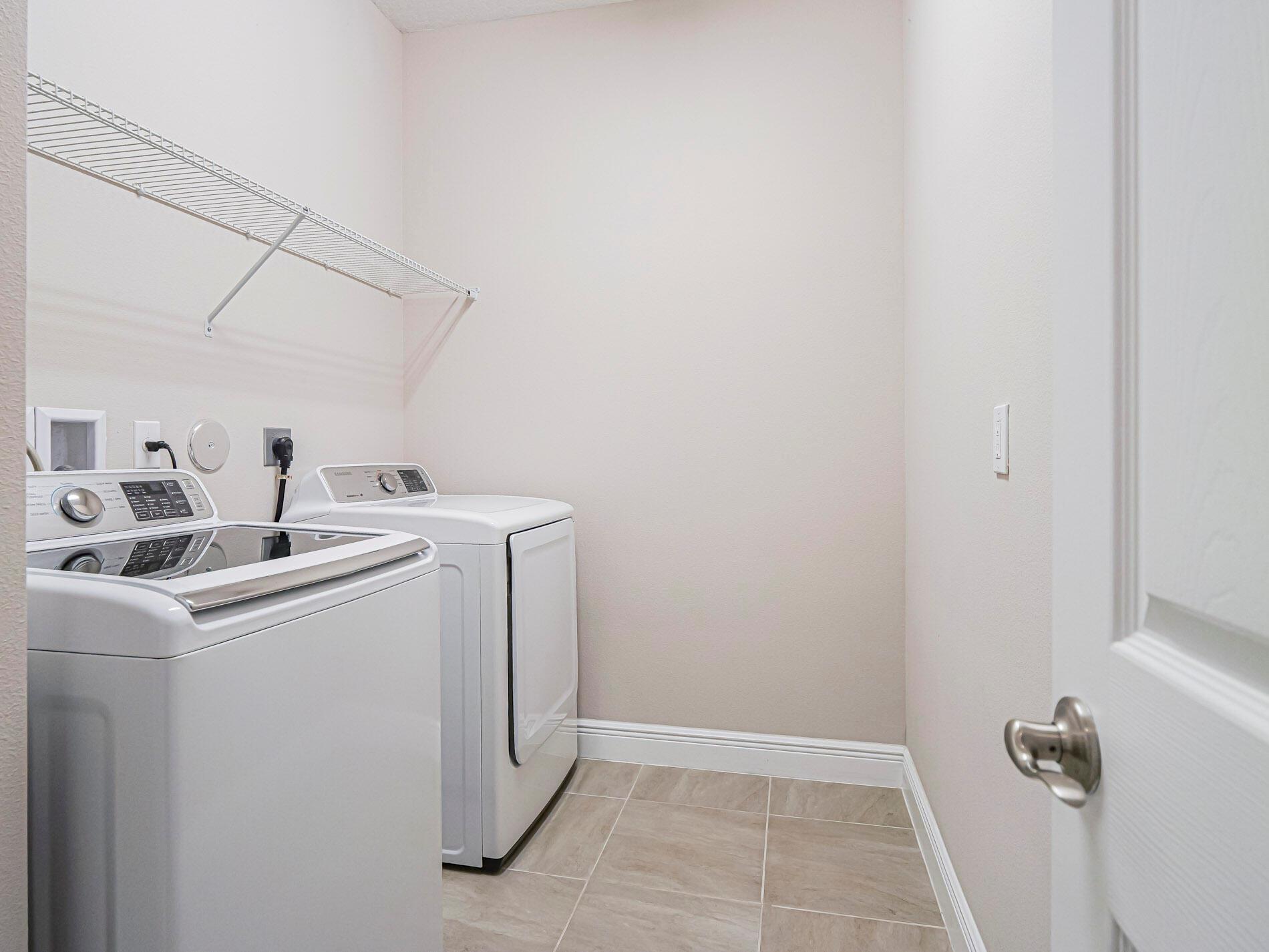 Villas at 3 Oaks - Residential