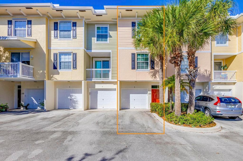 Photo of 125 Galicia Way #206, Jupiter, FL 33458 (MLS # R10930429)