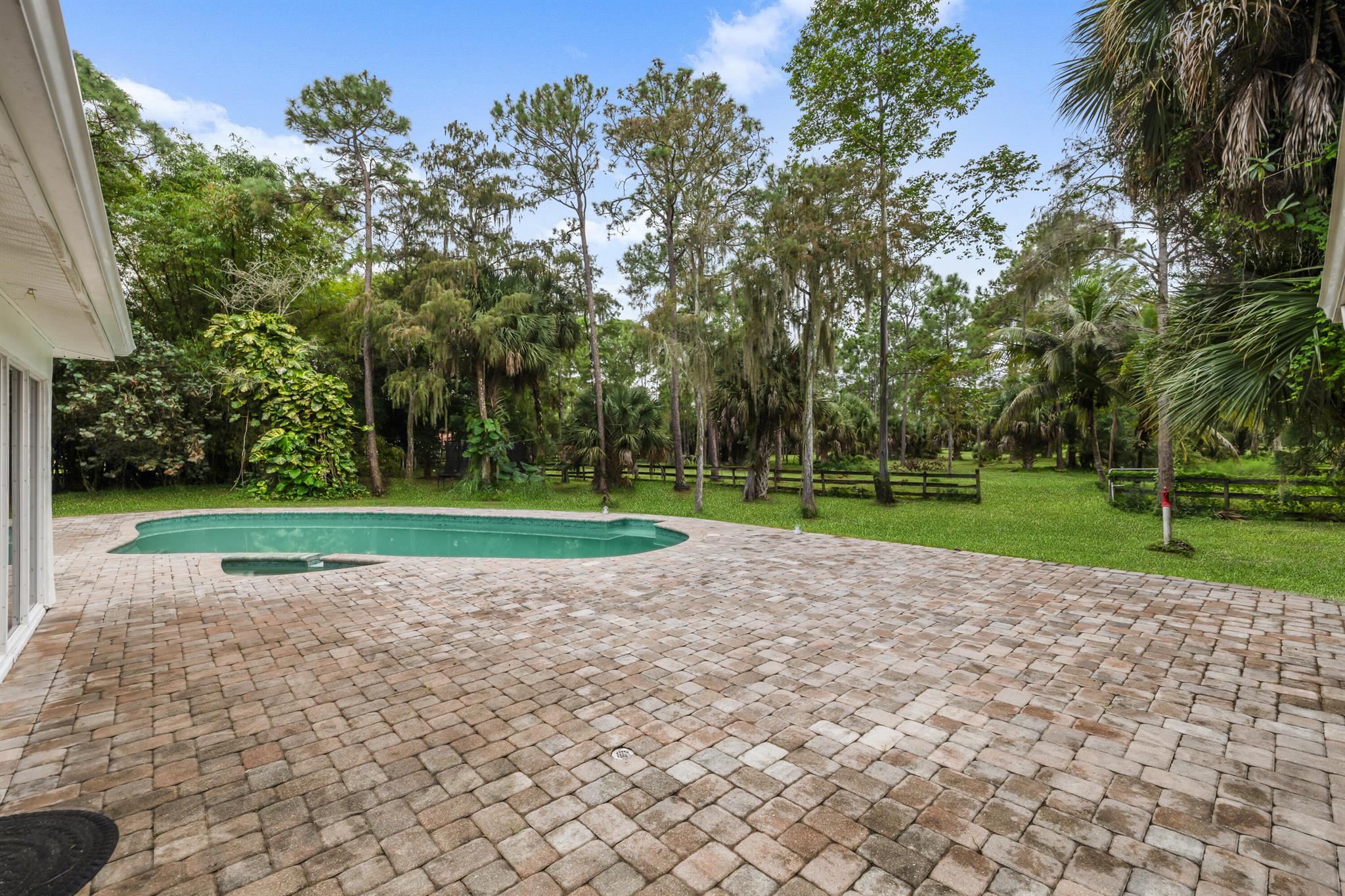 DEER RUN - Residential