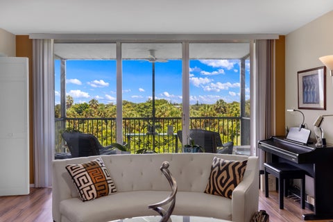Tiny photo for 3960 Oaks Clubhouse Drive #504, Pompano Beach, FL 33069 (MLS # B26070571)