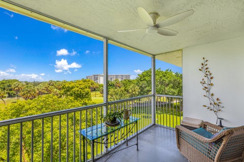Tiny photo for 3960 Oaks Clubhouse Drive #504, Pompano Beach, FL 33069 (MLS # B26070571)