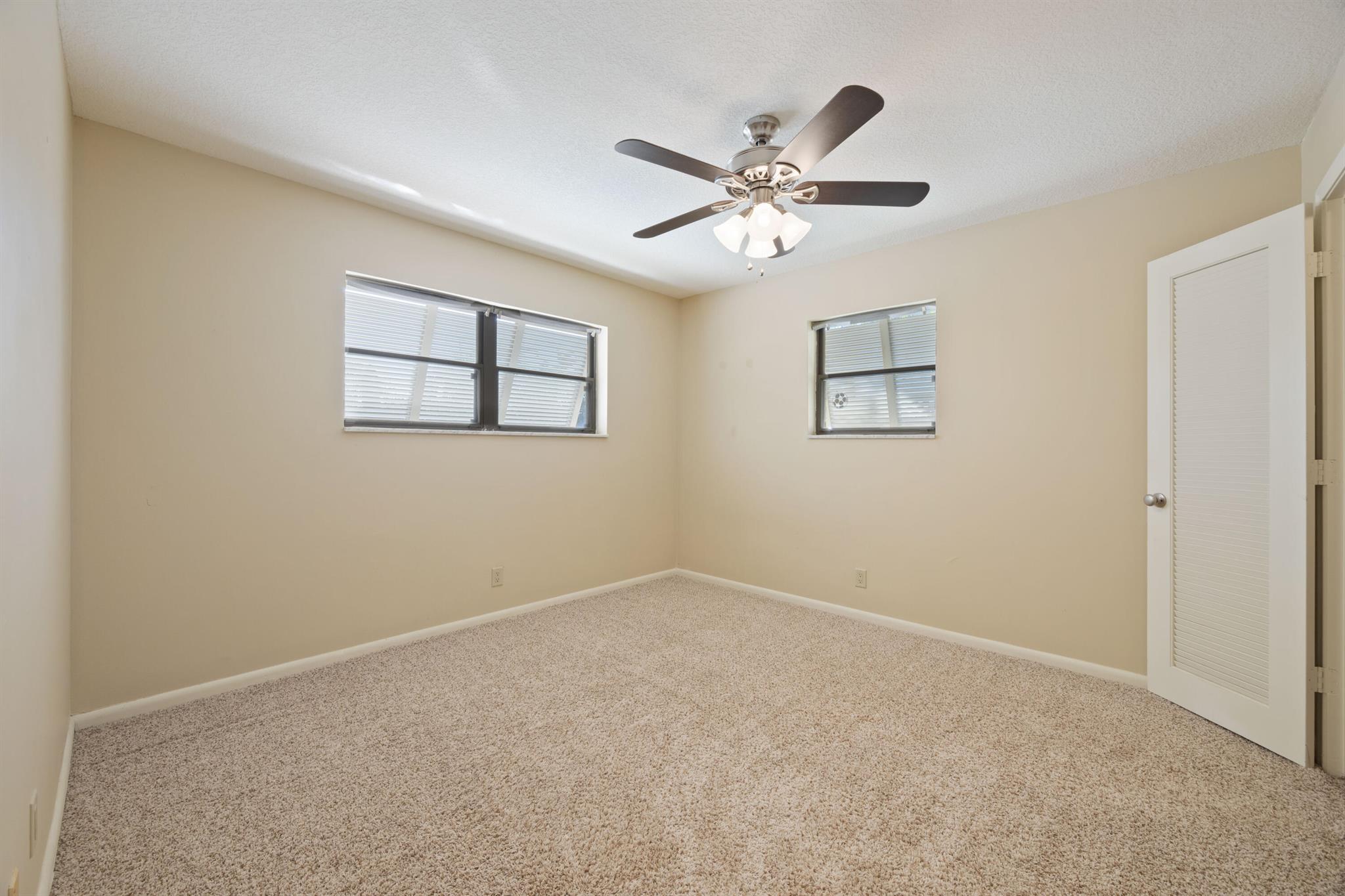 FLORAL PARK LANTANA - Residential