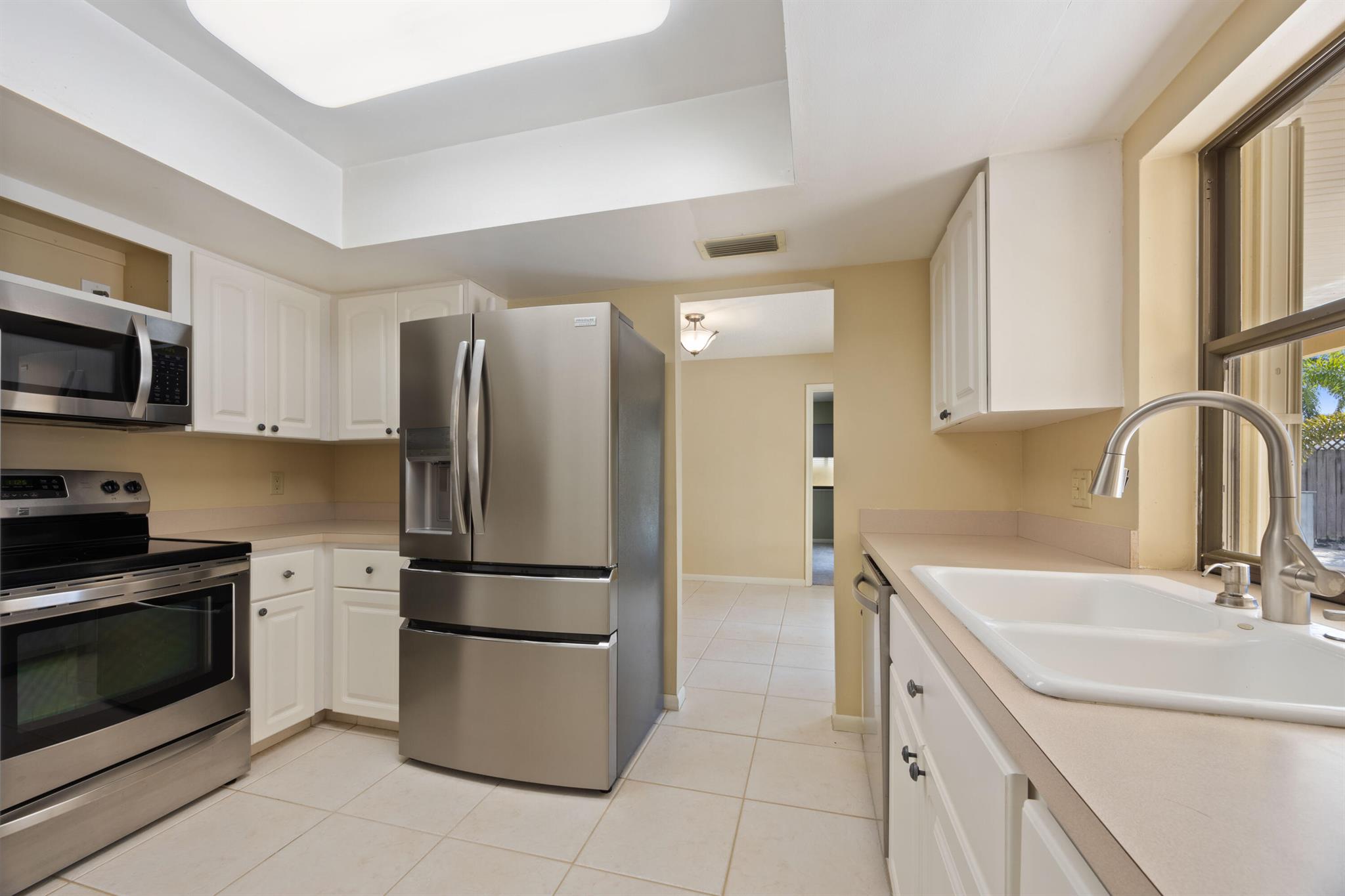 FLORAL PARK LANTANA - Residential