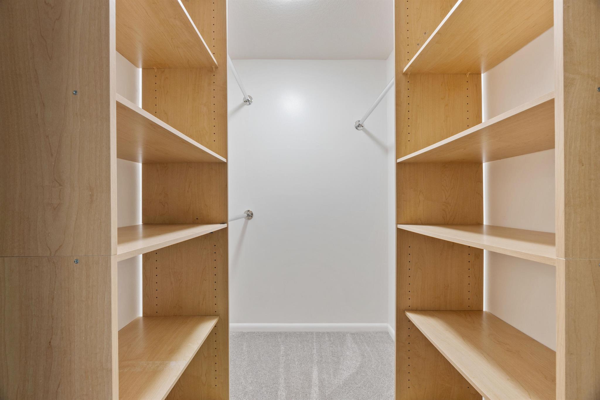 FLORAL PARK LANTANA - Residential