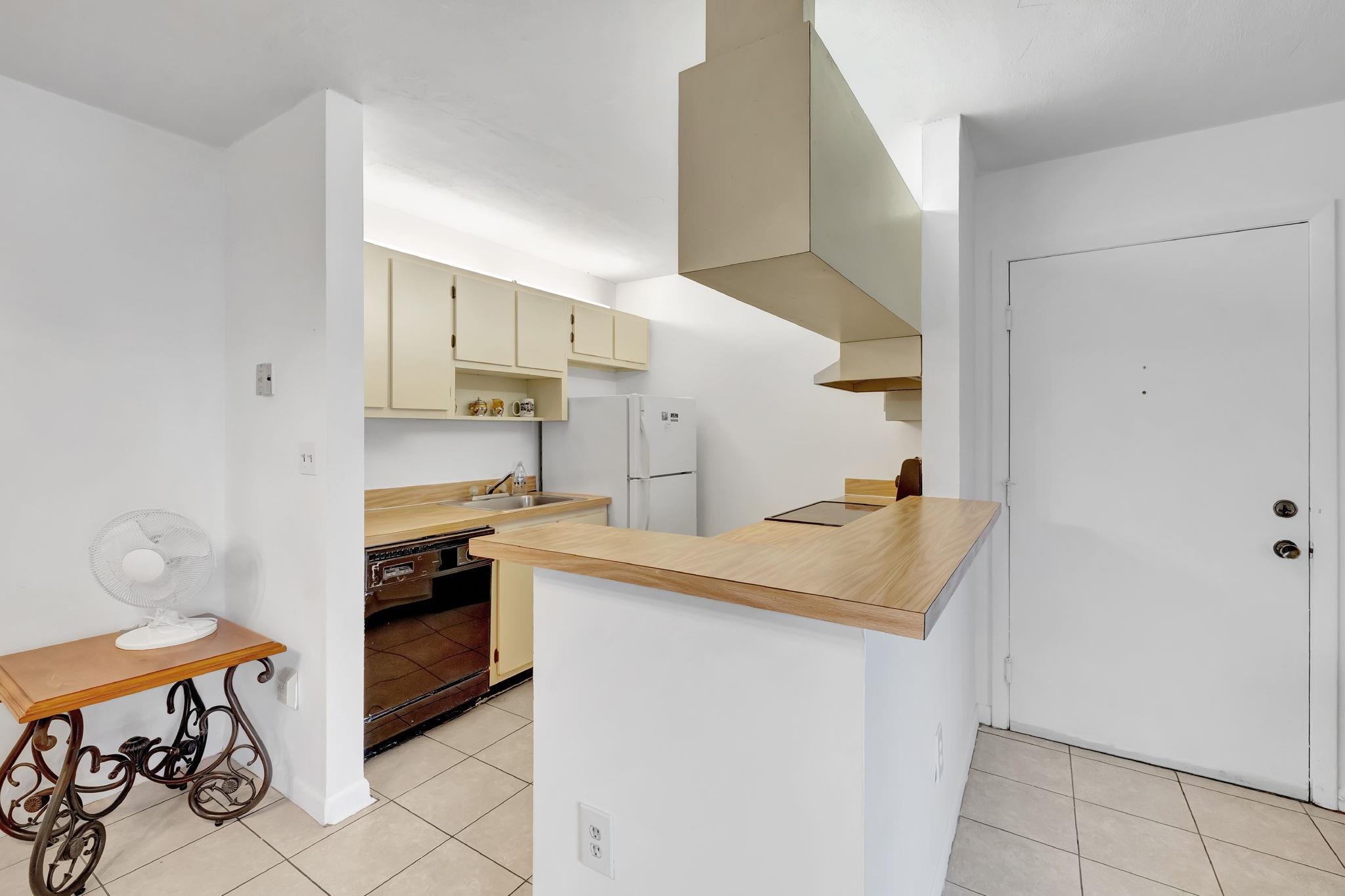 KINGS POINT IN TAMARAC - Residential