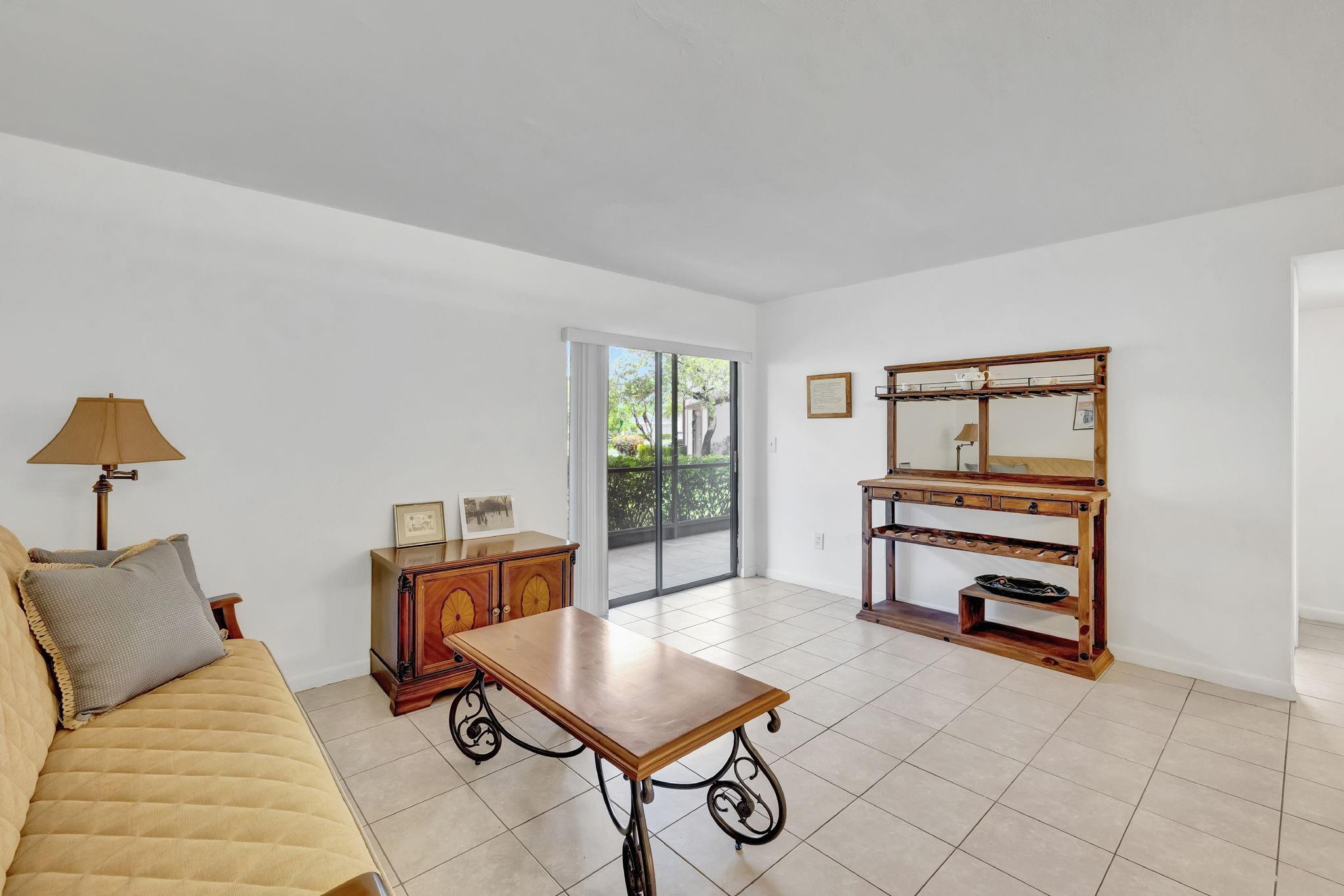 9460 S Belfort Cir L3-111