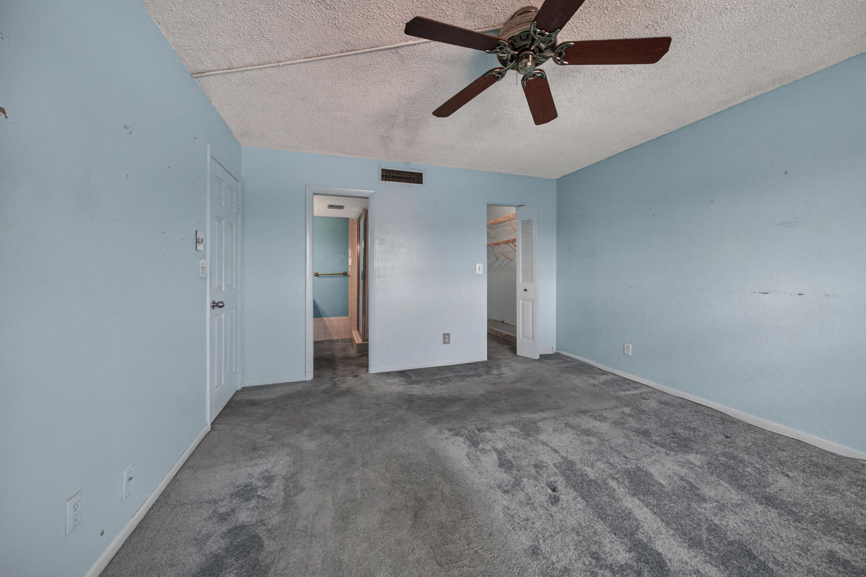 BERMUDA CLUB FOUR CONDO - Residential