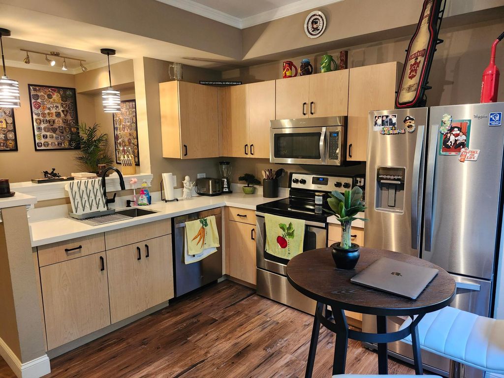 Photo of 533 NE 3rd Avenue #421, Fort Lauderdale, FL 33301 (MLS # B26020343)