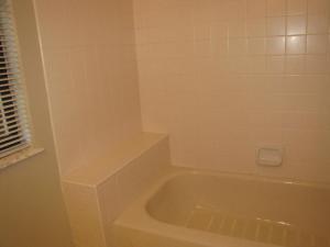 BREAKERS WEST 6 - Residential Lease