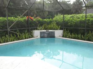 BREAKERS WEST 6 - Residential Lease