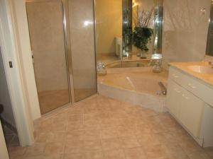 BREAKERS WEST 6 - Residential Lease