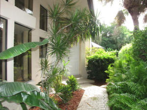 BREAKERS WEST 6 - Residential Lease