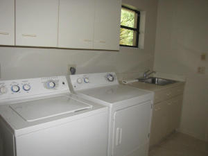 BREAKERS WEST 6 - Residential Lease