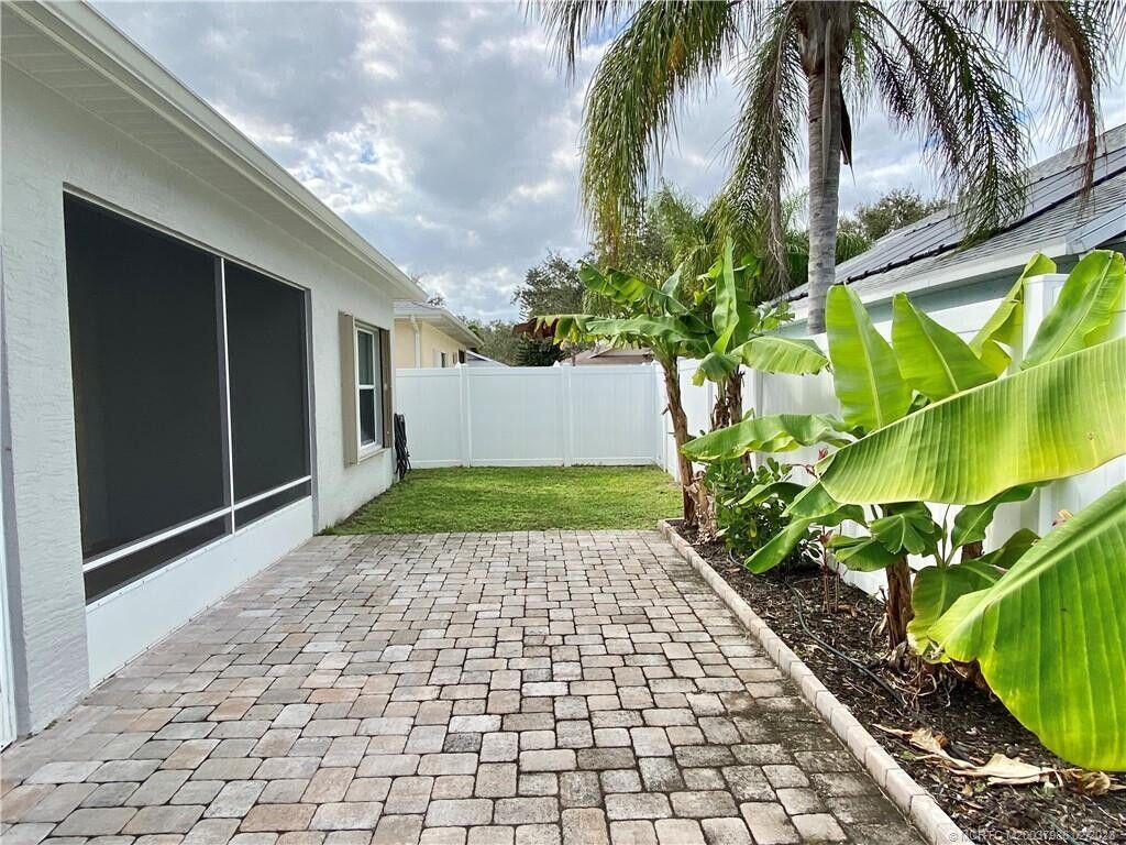 LAKE LUCIE ESTATES - Residential Lease