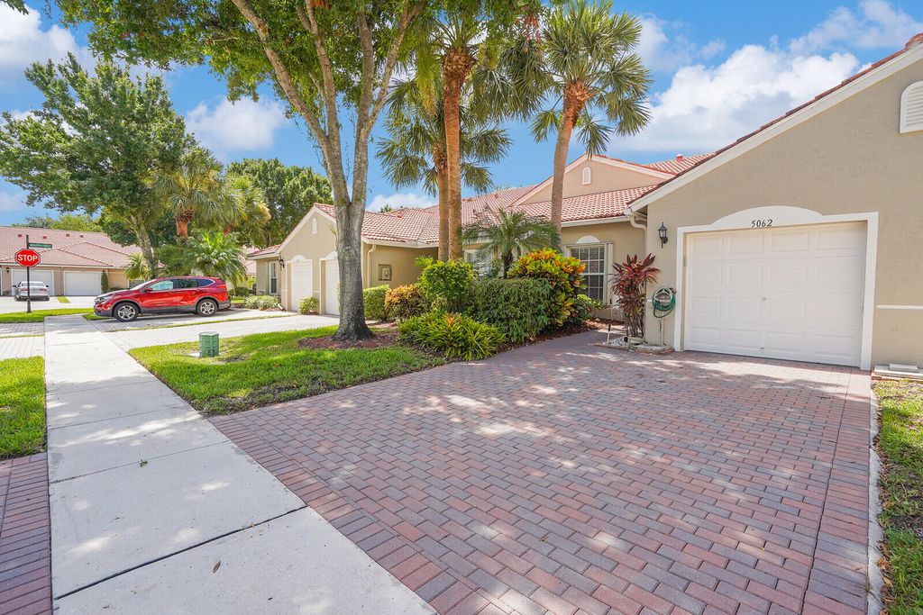 Photo of 5062 Toscana Trail, Boynton Beach, FL 33437 (MLS # R11137009)