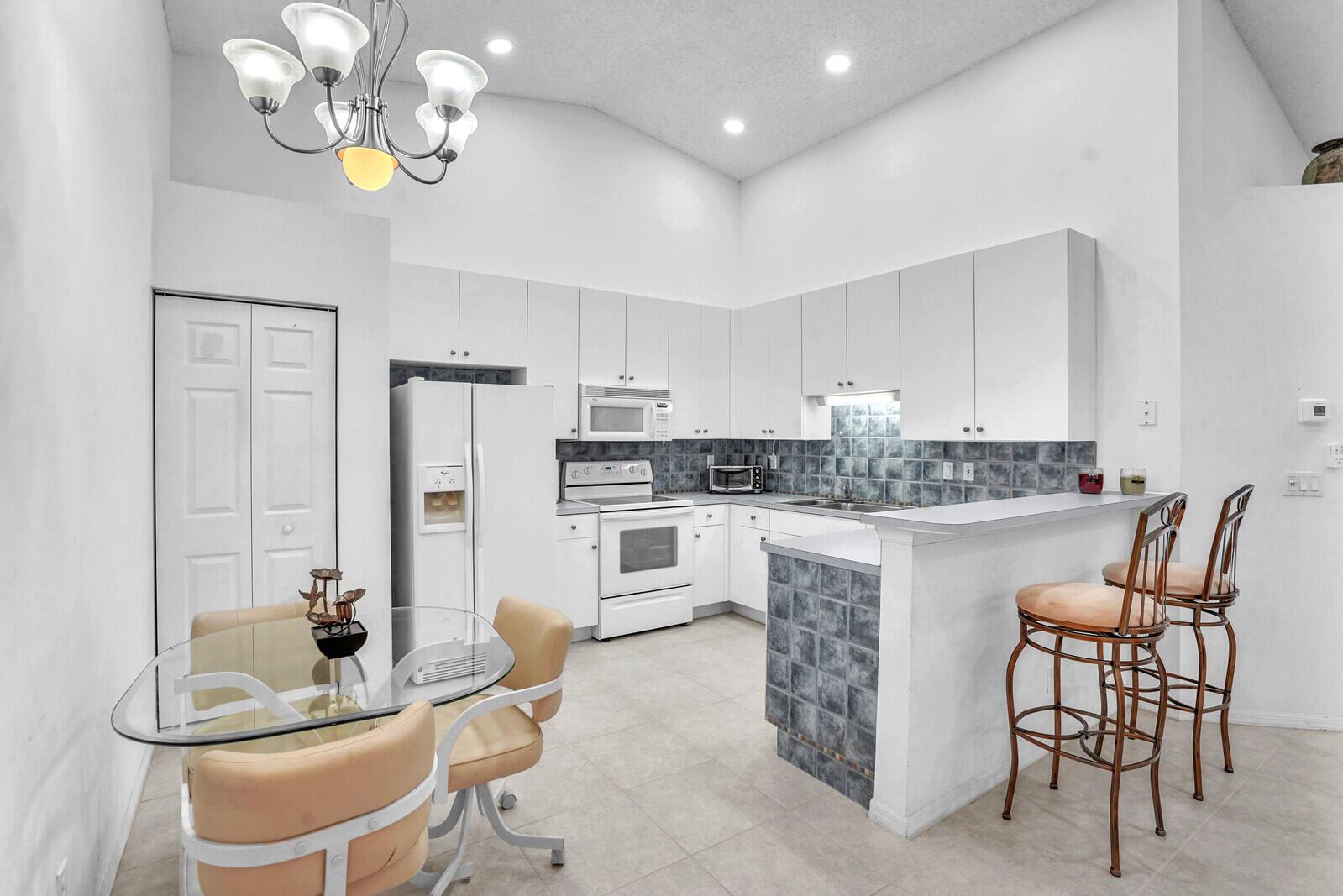 TUSCANY BAY - Residential Lease