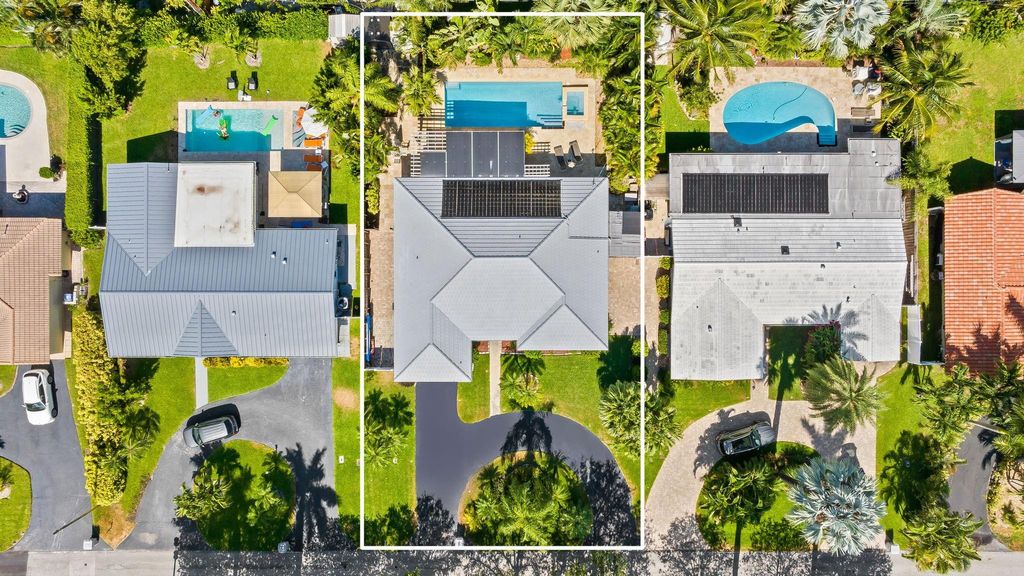 Photo of 541 NE 26th Avenue, Pompano Beach, FL 33062 (MLS # F10554286)