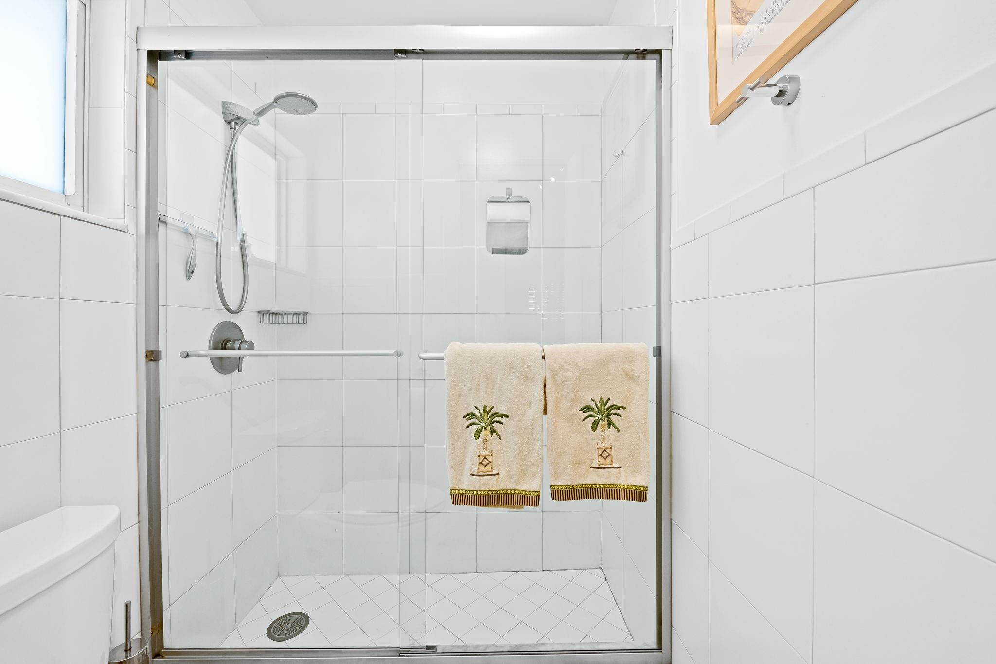 HARBOR VILLAGE SEC - Residential Lease