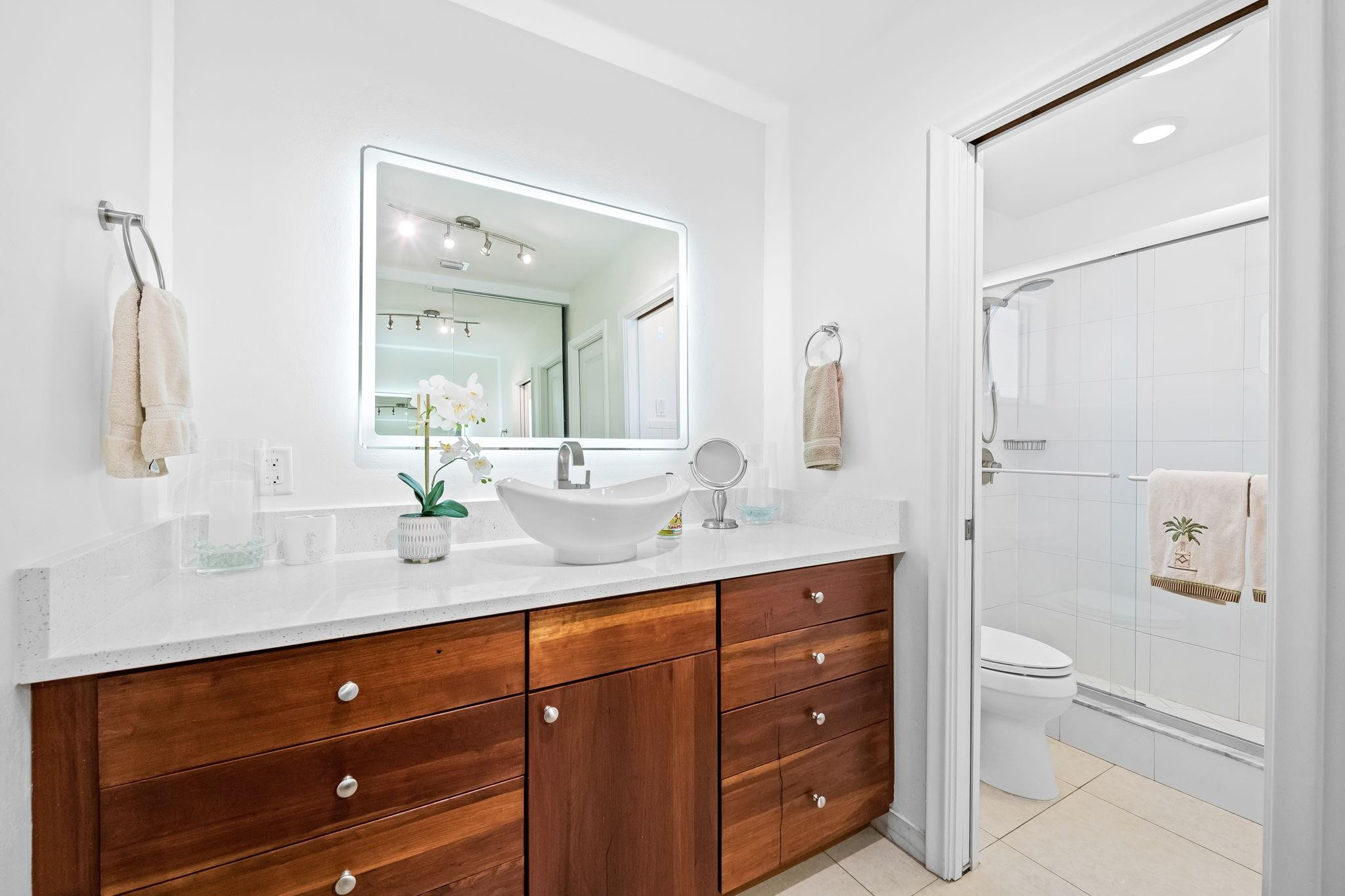 HARBOR VILLAGE SEC - Residential Lease