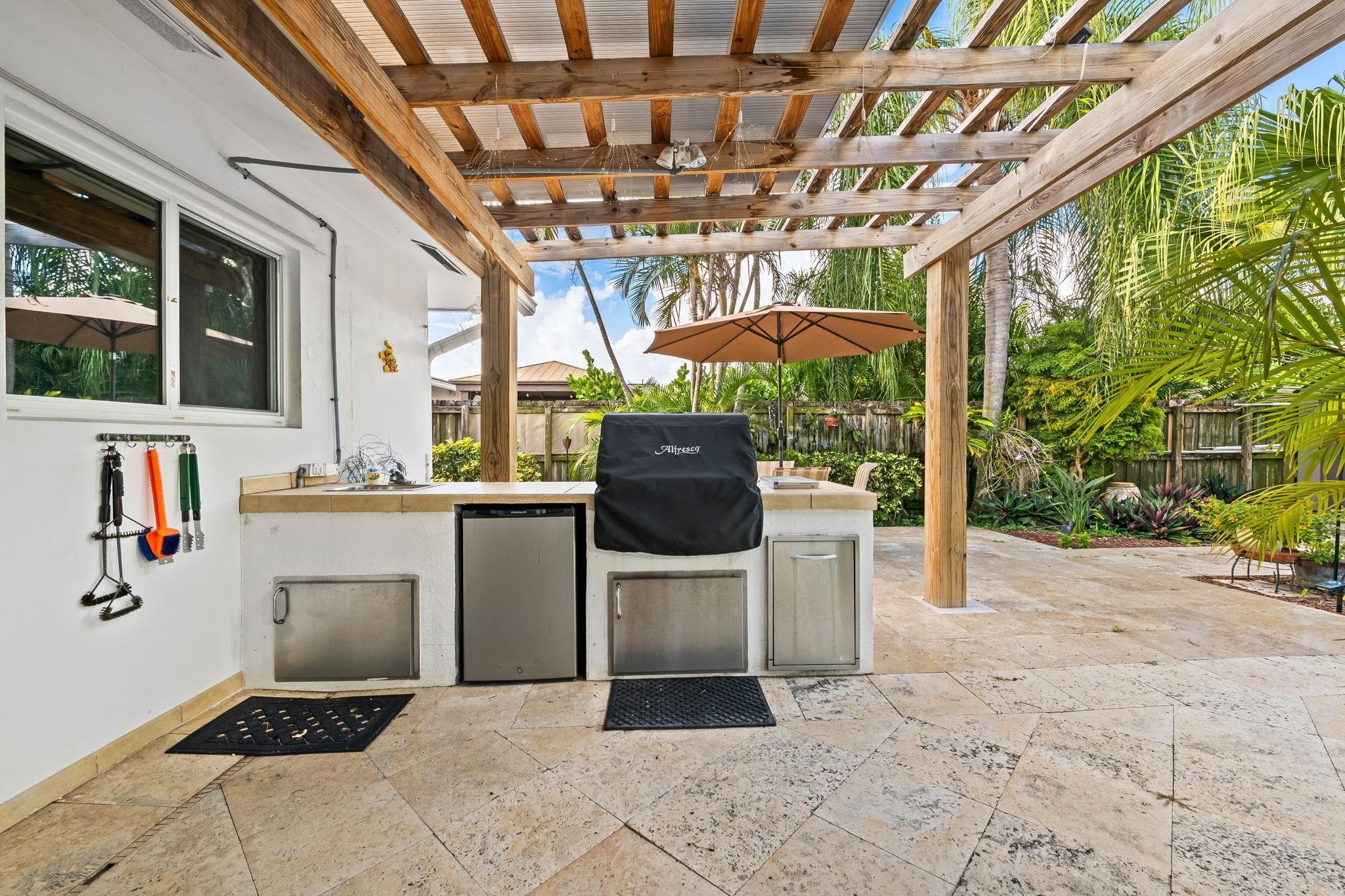 HARBOR VILLAGE SEC - Residential Lease