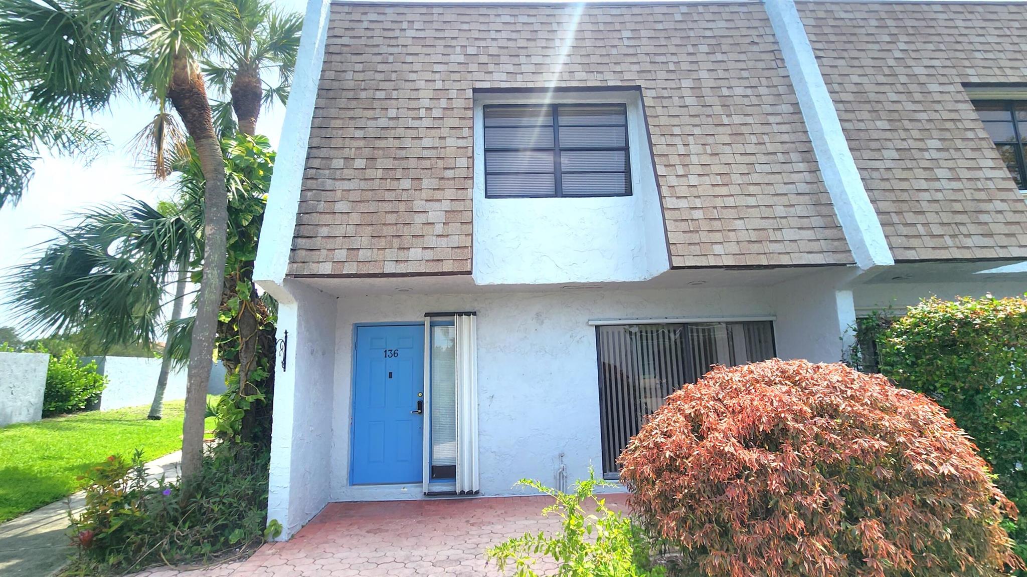 freshly painted, new vinyl flooring just installed throughout 2nd floor, bright waterfront corner townhome overlooking the c-15 canal. Gated community will pool and tennis. Close to downtown Delray, FAU and beaches. Walk to shopping and dining. The property has 2 master suites with their own walk in closets plus a bonus office/play area on 2nd floor. This is one of the largest properties currently for rent at this price. Come and see.