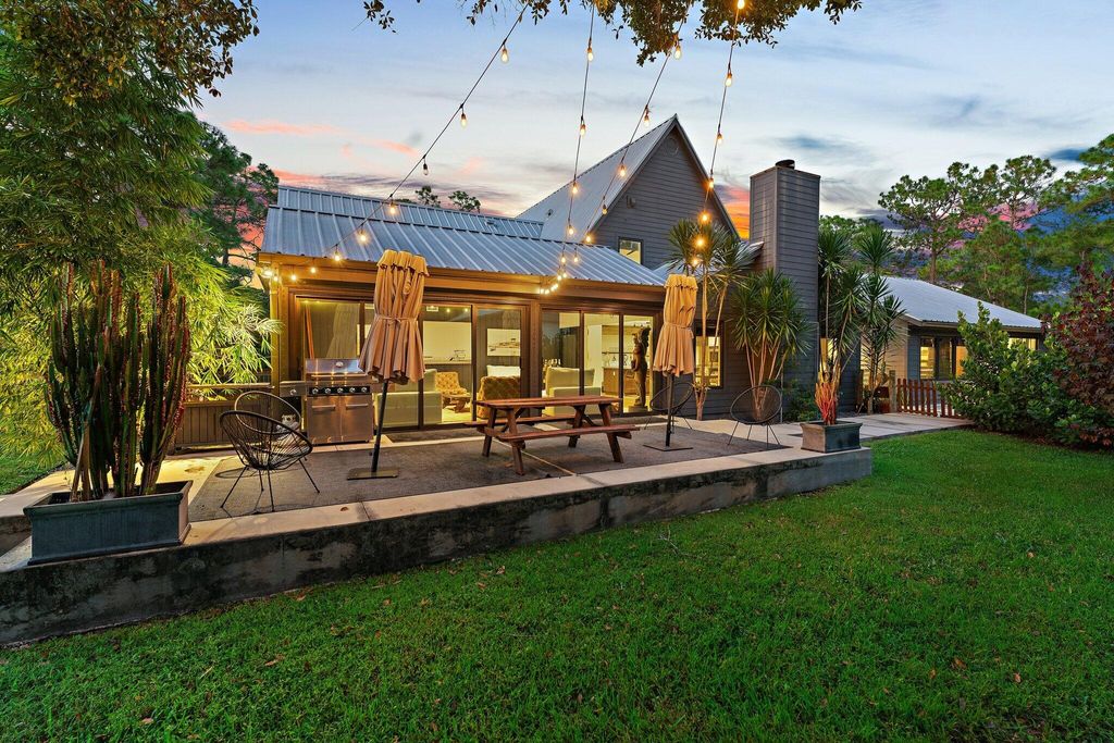 Photo of 12142 157th Street N, Jupiter, FL 33478 (MLS # R11023623)