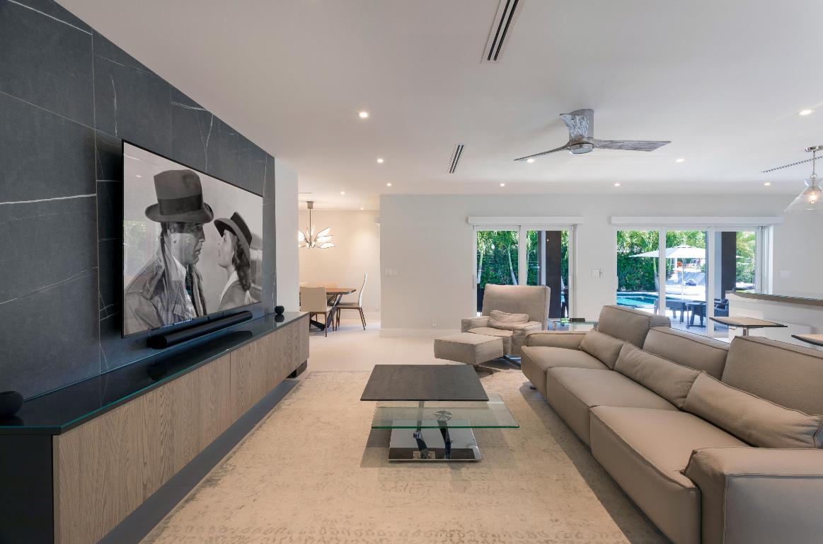 LAKE ROGERS ISLE UNIT E - Residential