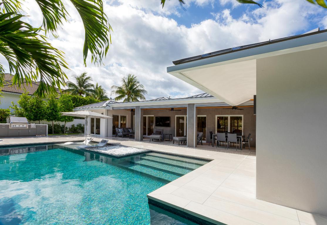 LAKE ROGERS ISLE UNIT E - Residential