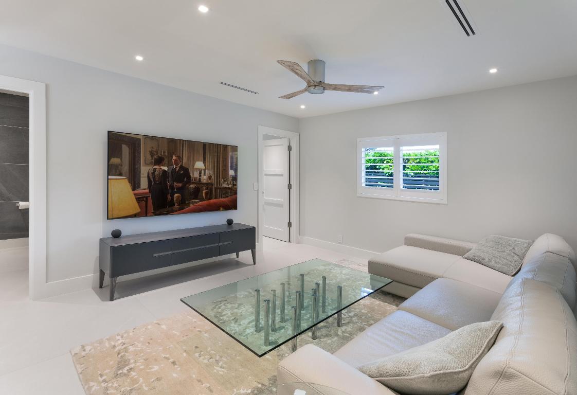 LAKE ROGERS ISLE UNIT E - Residential