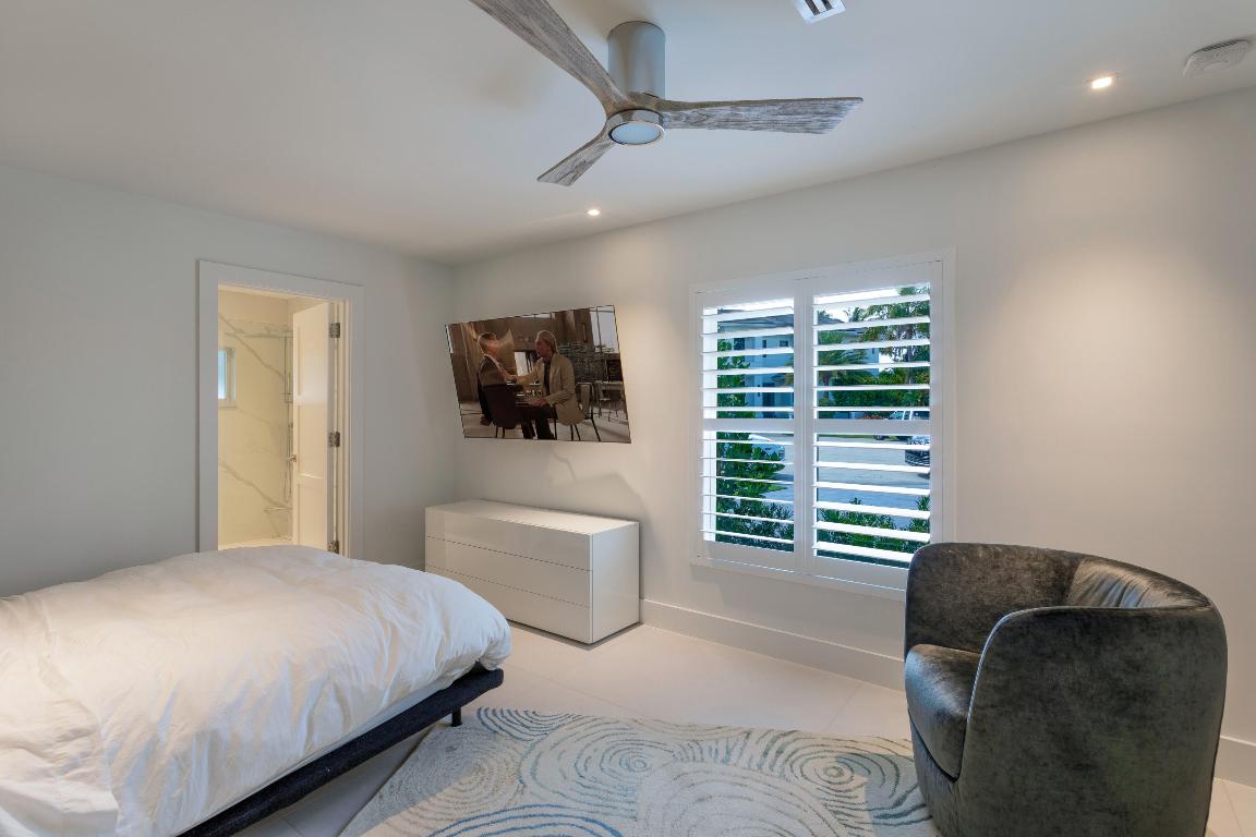 LAKE ROGERS ISLE UNIT E - Residential