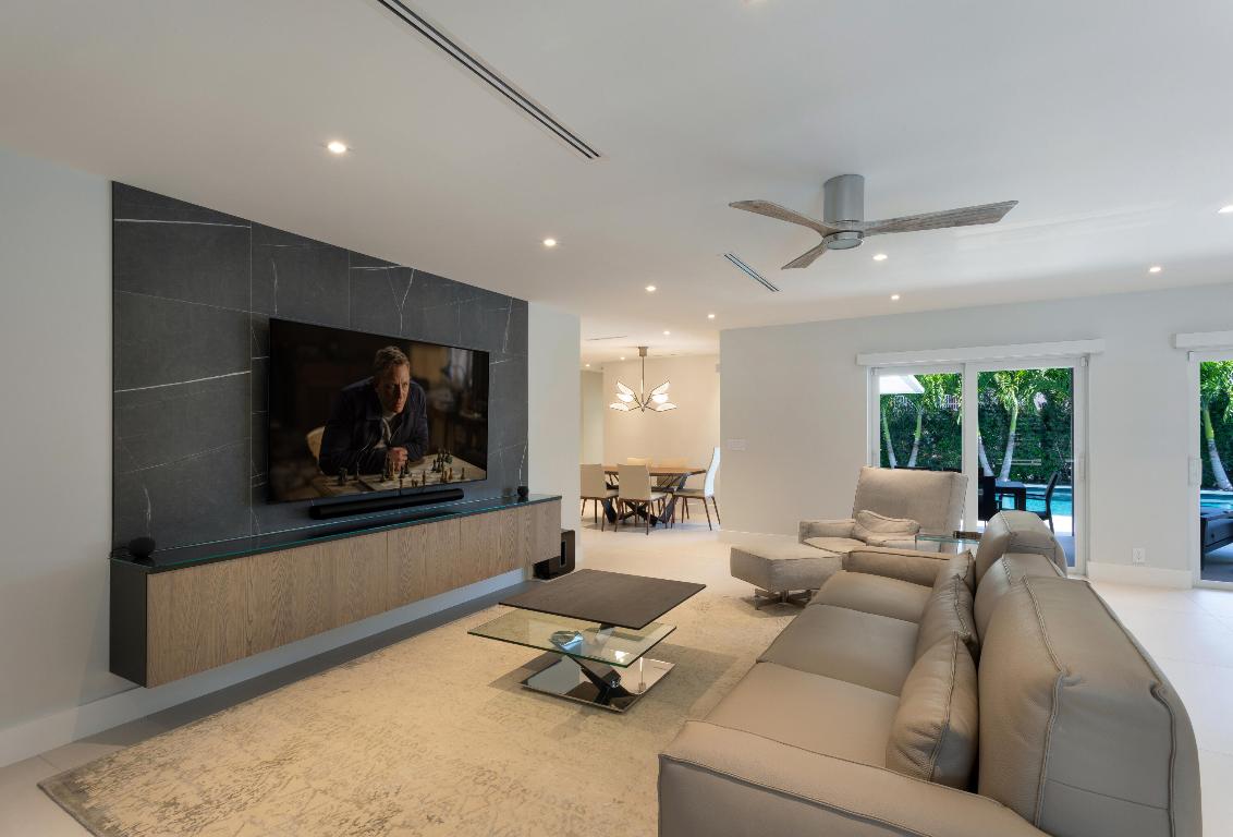 LAKE ROGERS ISLE UNIT E - Residential