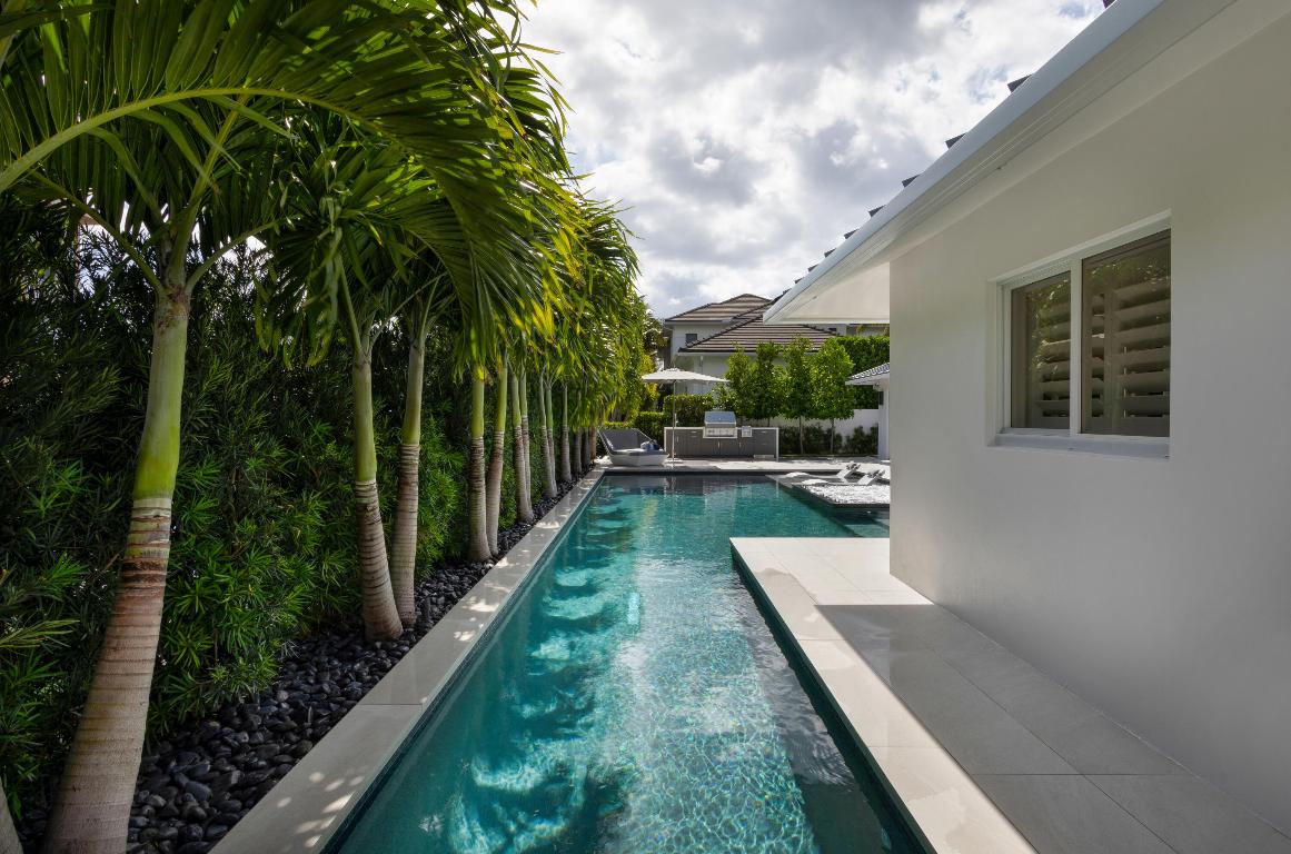 LAKE ROGERS ISLE UNIT E - Residential